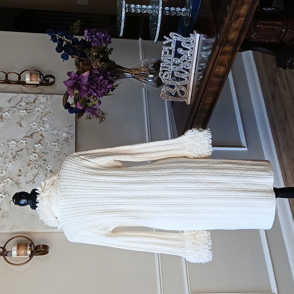 Nine West Ivory Fluffy Neckline And Cuff Knit Cardigan Coat. Size L - Picture 12 of 17